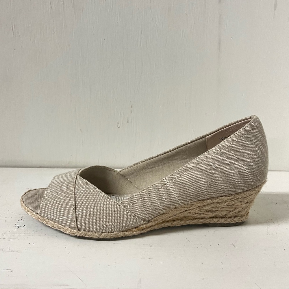 Beige Dress Sandals - Picture 4 of 4